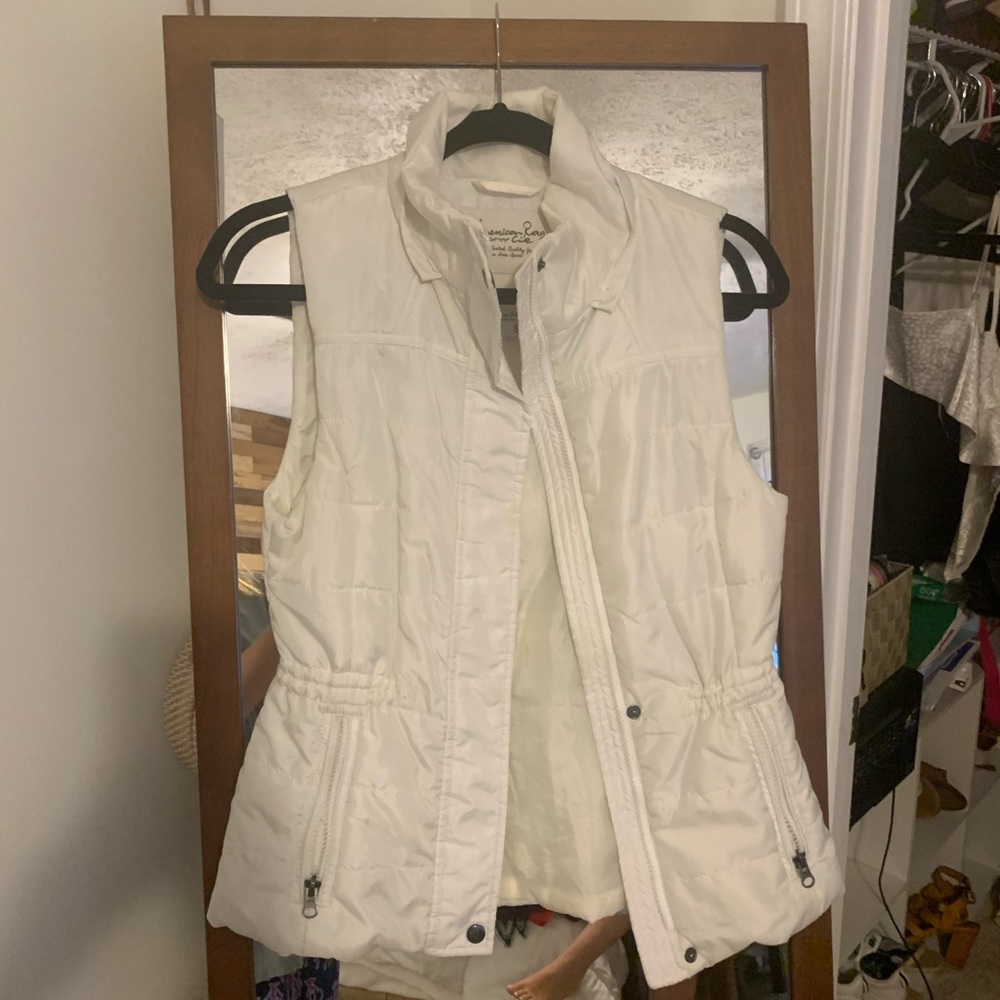 White vest